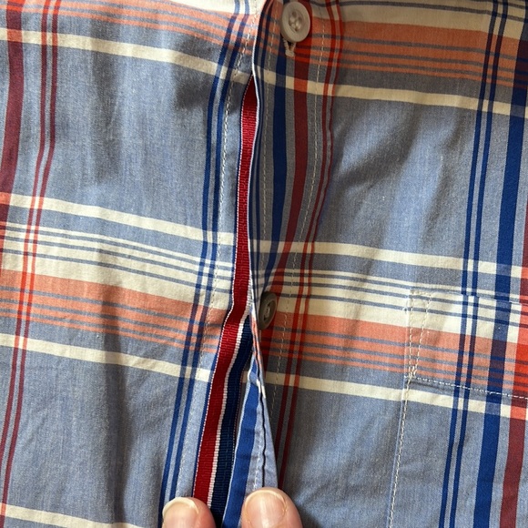 Like new mens Banana Republic short sleeve button down size small - Picture 4 of 5